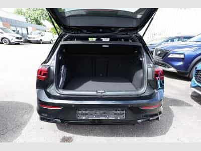 VW Golf R-Line (2024) - Photo 11