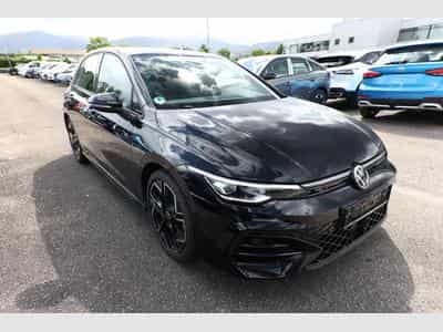 VW Golf R-Line (2024) - Photo 2