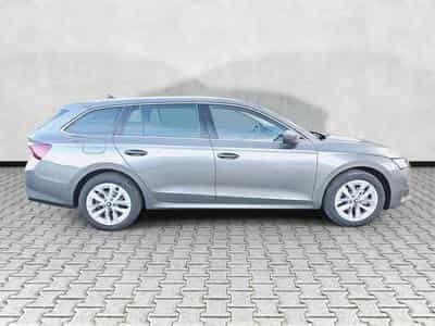 Skoda Octavia 2.0 TDI 110 kW Selection (2025) - Photo 8