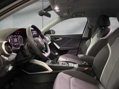 Audi Q2 30 TFSI 110ch S-Line (2024) - Foto 11
