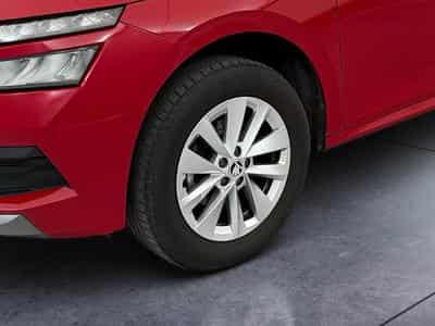 Skoda Kamiq 1.0 TSI Evo 110ch Ambition DSG7 (2024) - Foto 9