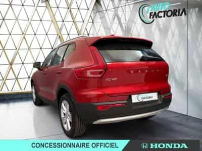 Volvo XC40 B3 163ch Core DCT 7 (2024) - Foto 2