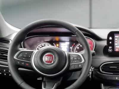 Fiat Tipo 1.6 MultiJet 130ch (2024) - Foto 11