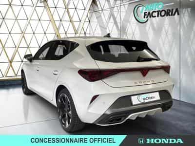 Cupra Leon 1.5 eTSI Hybrid 150ch V DSG7 (2025) - Photo 2