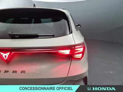 Cupra Leon 1.5 eTSI Hybrid 150ch V DSG7 (2025) - Photo 4