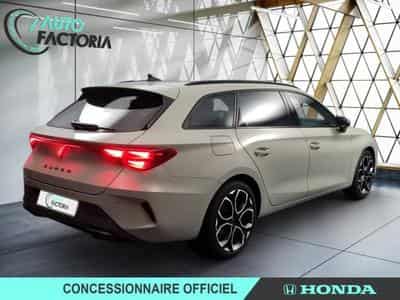 Cupra Leon 1.5 eTSI Hybrid 150ch V DSG7 (2025) - Photo 5