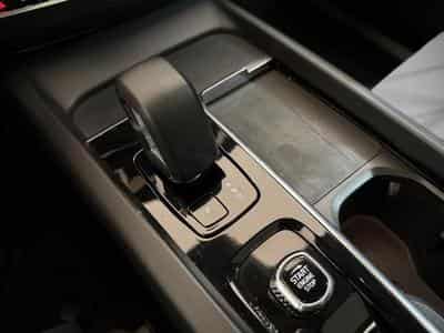 Volvo XC60 T6 350ch Core Bright (2024) - Foto 12
