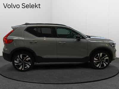 Volvo XC40 B3 Ultra Dark / Essence (2026) - Foto 6