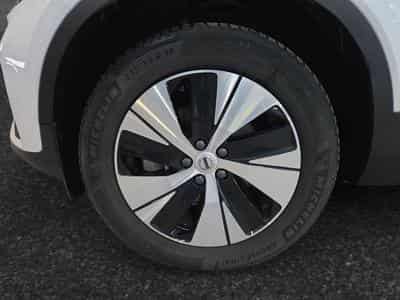 Volvo XC40 B3 Core / Essence (2023) - Foto 14