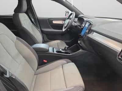 Volvo XC40 B3 Core / Essence (2023) - Foto 15