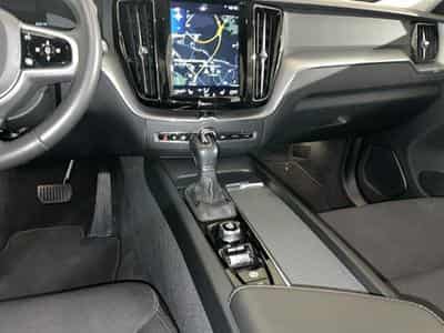 Volvo XC60 2.0 D4 Geartronic Momentum (2019) - Photo 10