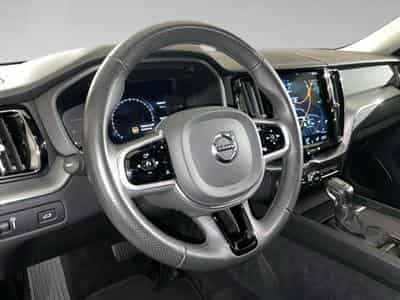 Volvo XC60 2.0 D4 Geartronic Momentum (2019) - Photo 8