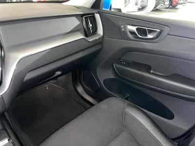 Volvo XC60 2.0 D4 Geartronic Momentum (2019) - Photo 9