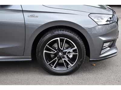 Skoda Fabia 1.0 TSI Monte Carlo DSG ACC TRAVEL CAM KESSY NEUVE (2026) - Foto 5