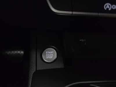 Audi A4 AVANT 30TDI ATTRACTION S-TRONIC (2022) - Photo 14