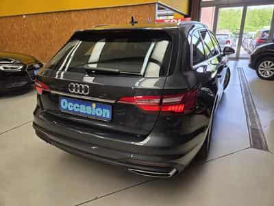 Audi A4 AVANT 30TDI ATTRACTION S-TRONIC (2022) - Photo 4