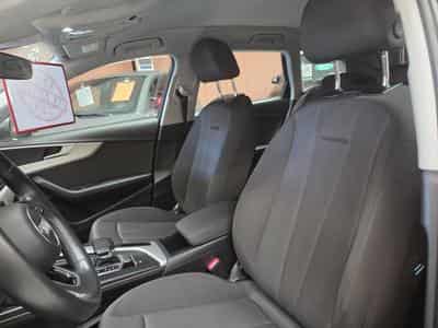Audi A4 AVANT 30TDI ATTRACTION S-TRONIC (2022) - Photo 8