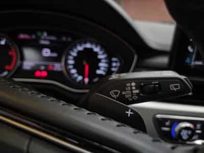 Audi A4 TDI AVANT S-TRONIC 163CV (2020) - Photo 11