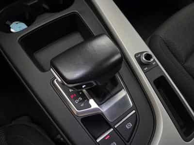 Audi A4 TDI AVANT S-TRONIC 163CV (2020) - Photo 14