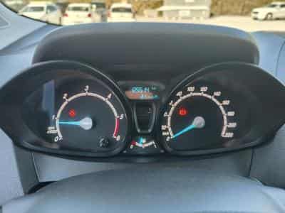 Ford Transit 1.5 TDCI RADIO USB (2019) - Photo 14