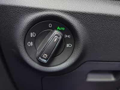 Skoda Kamiq 1.5 TSI DSG MONTE CARLO GPS CAMERA CARPLAY TOIT PANO (2022) - Foto 12