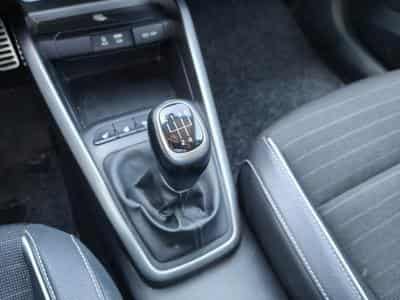 Kia Rio 1.0 T-GDI GT-LINE CLIM SIEGES + VOLANT CHAUFF CARPLAY (2019) - Foto 13