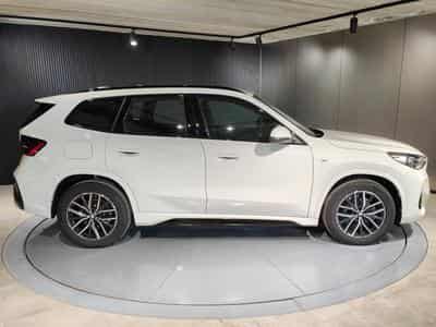 BMW X1 X1 sDrive18d PACK M CAMERA GPS CARPLAY (2025) - Foto 2