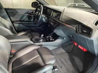 BMW 218 218iA PACK M BOITE AUTO GPS LED CARPLAY (2023) - Photo 7