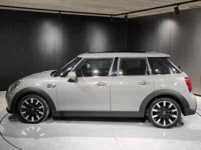Mini Cooper 1.5 GPS CARPLAY CAMERA SIEGES CHAUFFANTS TOIT PANP (2021) - Photo 5