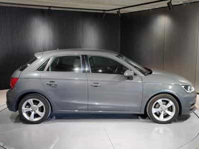 Audi A1 1.6 TDI SPORTBACK GPS BLUETOOTH CLIM AUTO APS AR (2015) - Photo 2