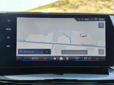 BMW X2 SDRIVE20i PACK M CARPLAY GPS CAMERA 360 TOIT PANO (2024) - Photo 15