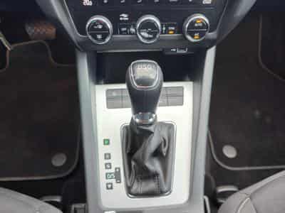 Skoda Octavia 1.6 TDI DSG CARPLAY APS AV/AR SIEGES CHAUFFANTS CRUISE (2019) - Foto 13