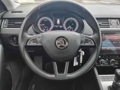 Skoda Octavia 1.6 TDI DSG CARPLAY APS AV/AR SIEGES CHAUFFANTS CRUISE (2019) - Foto 14