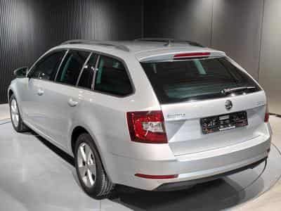 Skoda Octavia 1.6 TDI DSG CARPLAY APS AV/AR SIEGES CHAUFFANTS CRUISE (2019) - Foto 4