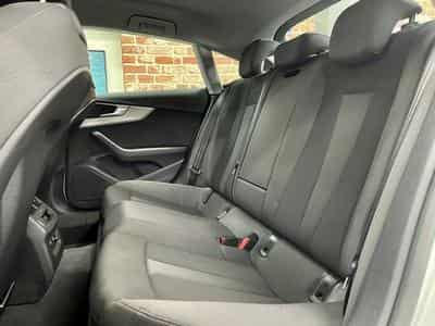 Audi A5 A5 Sportback 40 2.0 TDi 204cv S-Tronic ADVANCED (2022) - Photo 6