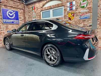 BMW 520 520iA Limousine 2.0 208cv Auto Cuir/SiègCh+V/Cam360° (2025) - Photo 2