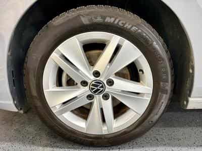 VW Golf Golf VIII 1.0 eTSi 110cv Auto LIFE (2022) - Photo 3