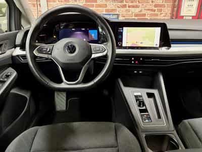 VW Golf Golf VIII 1.0 eTSi 110cv Auto LIFE (2022) - Photo 4
