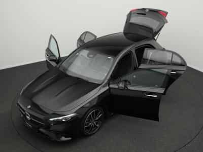 Mercedes A 200 d AMG-Line Multi+Kamera+Distr+Night+19" (2025) - Photo 12