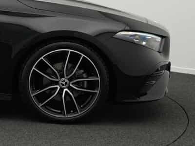 Mercedes A 200 d AMG-Line Multi+Kamera+Distr+Night+19" (2025) - Photo 6