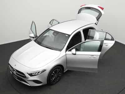 Mercedes A 250 e Kompaktlimousine (2023) - Photo 12