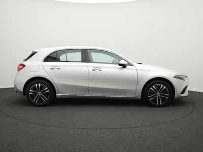 Mercedes A 250 e Kompaktlimousine (2023) - Photo 5