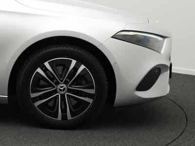 Mercedes A 250 e Kompaktlimousine (2023) - Photo 6