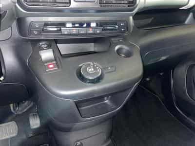 Citroën Berlingo Multispace 1.2 PureTech 130 EAT8 S&S Live XL (2020) - Photo 10