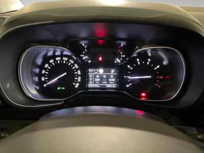Citroën Berlingo Multispace 1.2 PureTech 130 EAT8 S&S Live XL (2020) - Photo 2