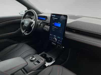 Ford Mustang Mach-E Premium (2023) - Photo 14