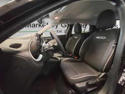 Fiat 600 Hybride ICON (2024) - Photo 9