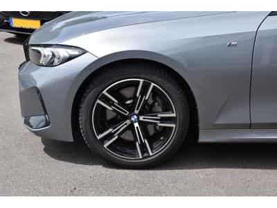 BMW 330 d xDrive Touring M Sport GPS LANE ATT RMQ 1° MAIN (2023) - Foto 5