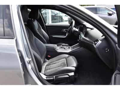 BMW 330 d xDrive Touring M Sport GPS LANE ATT RMQ 1° MAIN (2023) - Foto 7