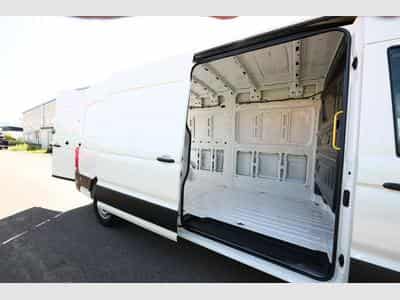 VW Crafter 35 L4H3 AT8 (2025) - Foto 10